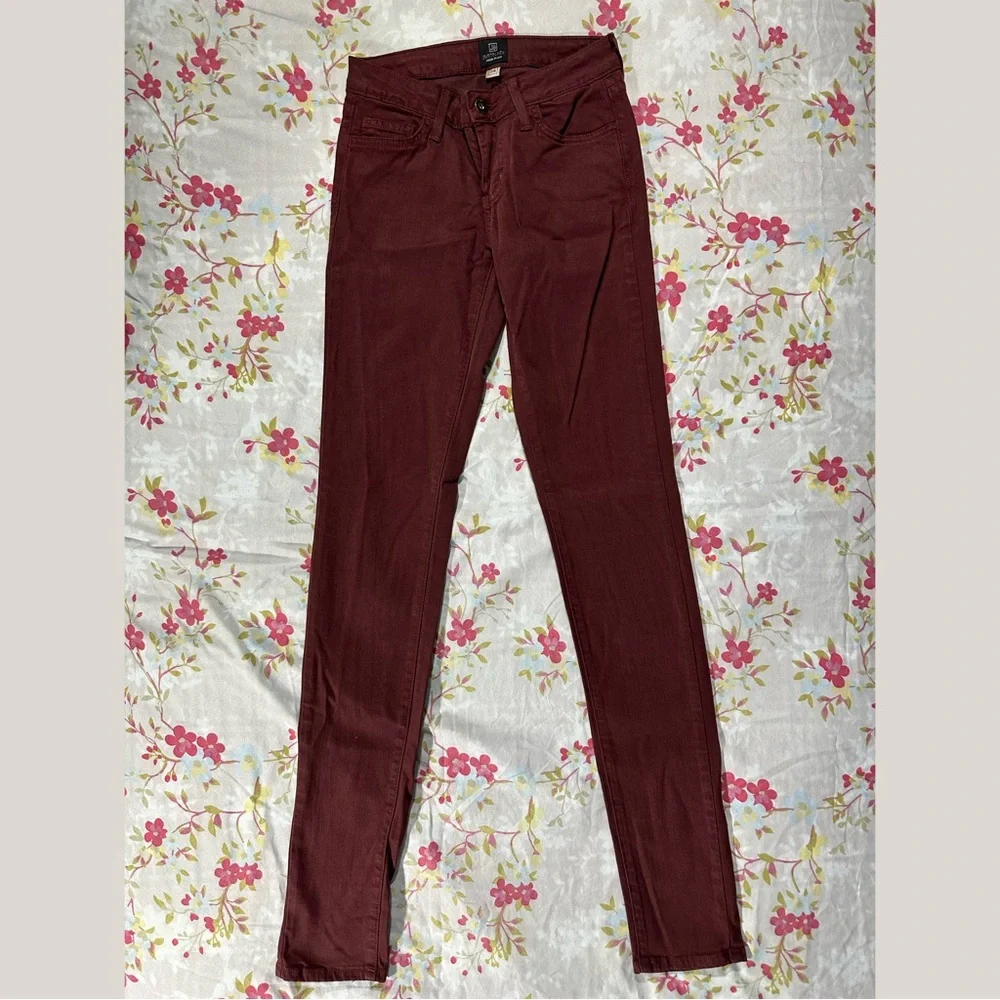 Red Jeans - Picture 4 of 5